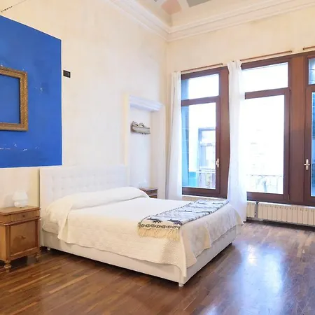 Santa Marina Studio Apartment